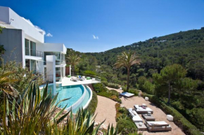 Hotel The Ultimate 5 Star Luxury Villa with Breathtaking Views, Ibiza Villa 1065
